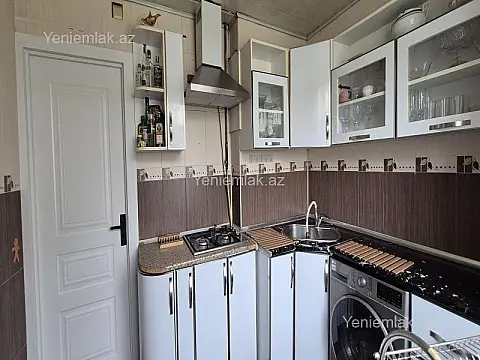 Satılır 3 otaqlı köhnə tikili 60 m²