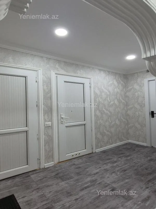 Satılır 3 otaqlı köhnə tikili 60 m²