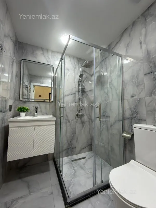 Satılır 2 otaqlı köhnə tikili 60 m²