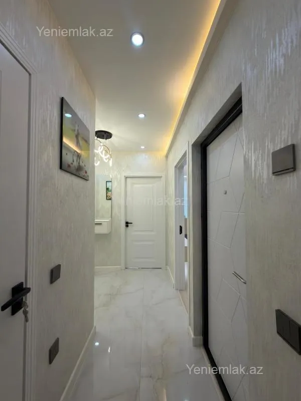 Satılır 2 otaqlı köhnə tikili 60 m²