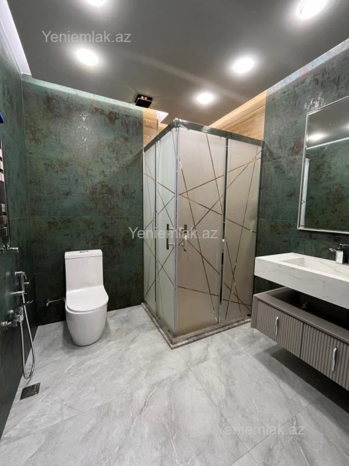 Satılır 2 otaqlı yeni tikili 80 m²