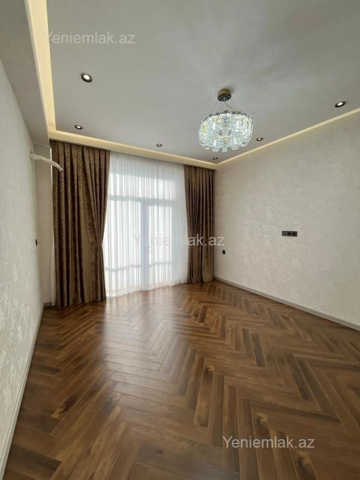 Satılır 2 otaqlı yeni tikili 80 m²