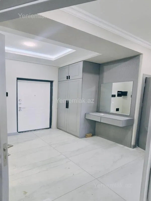 Satılır 3 otaqlı yeni tikili 112 m²