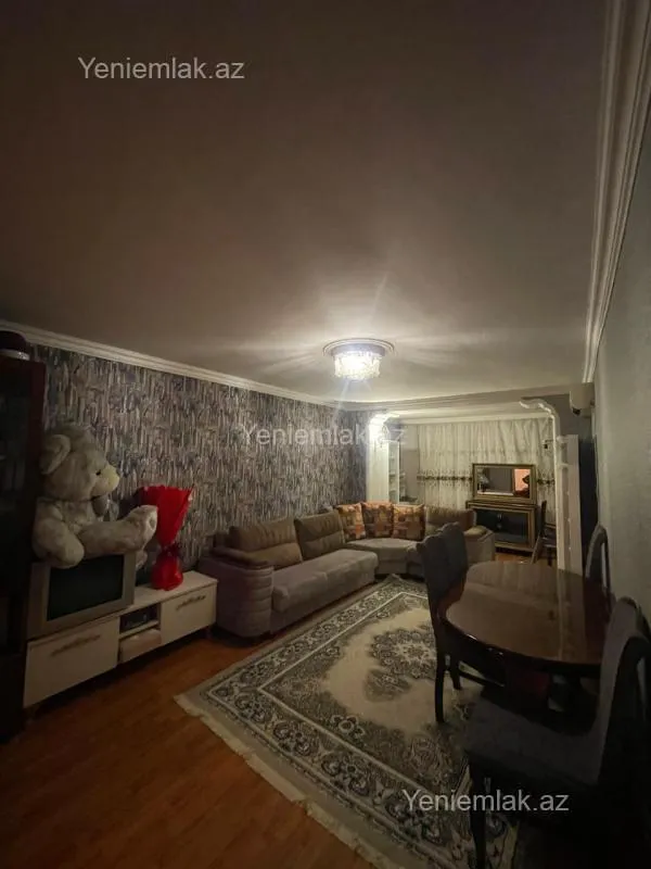 Satılır 2 otaqlı köhnə tikili 55 m²