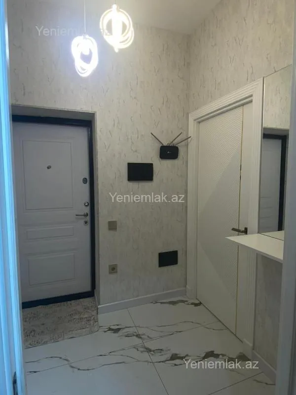 Satılır 2 otaqlı yeni tikili 72 m²