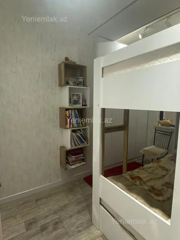 Satılır 2 otaqlı yeni tikili 72 m²