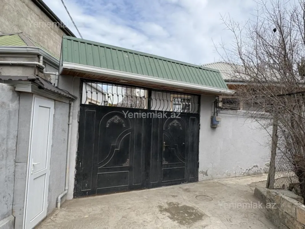 Satılır 3 otaqlı həyət evi 100 m²