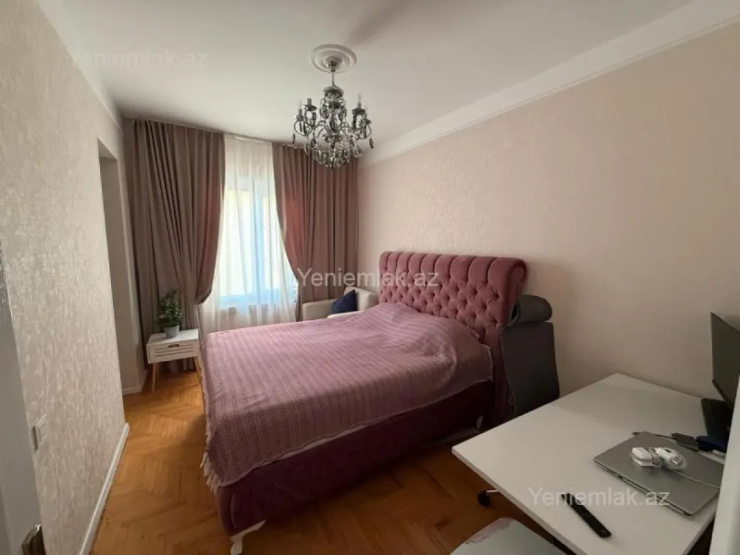 Satılır 3 otaqlı köhnə tikili 72 m²