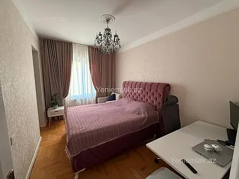 Satılır 3 otaqlı köhnə tikili 72 m²