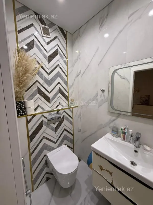 Satılır 3 otaqlı köhnə tikili 72 m²