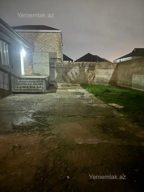 Satılır 5 otaqlı həyət evi 150 m²
