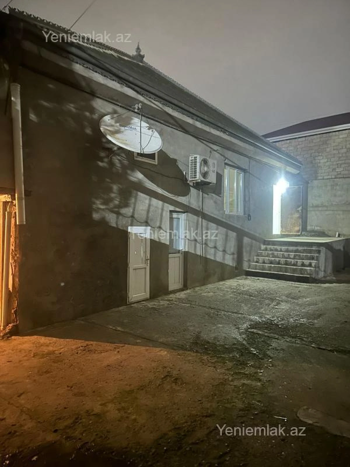 Satılır 5 otaqlı həyət evi 150 m²