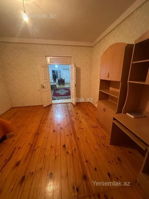 Satılır 5 otaqlı həyət evi 150 m²