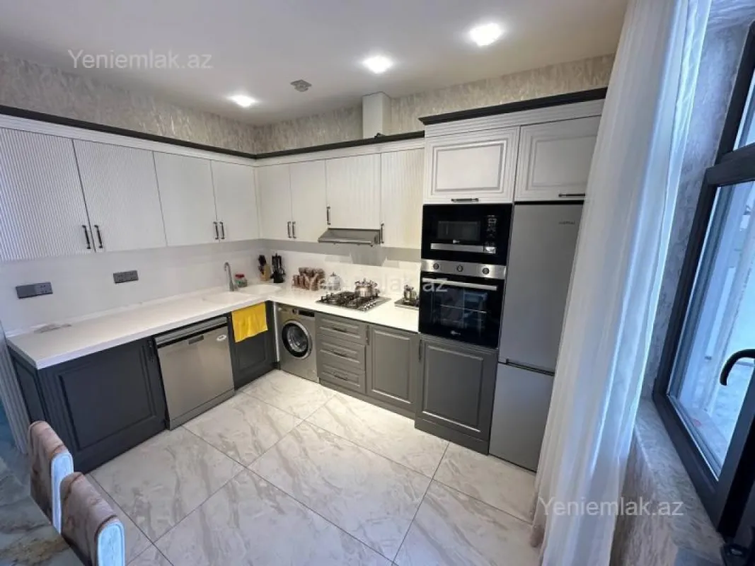 Satılır 2 otaqlı yeni tikili 95 m²