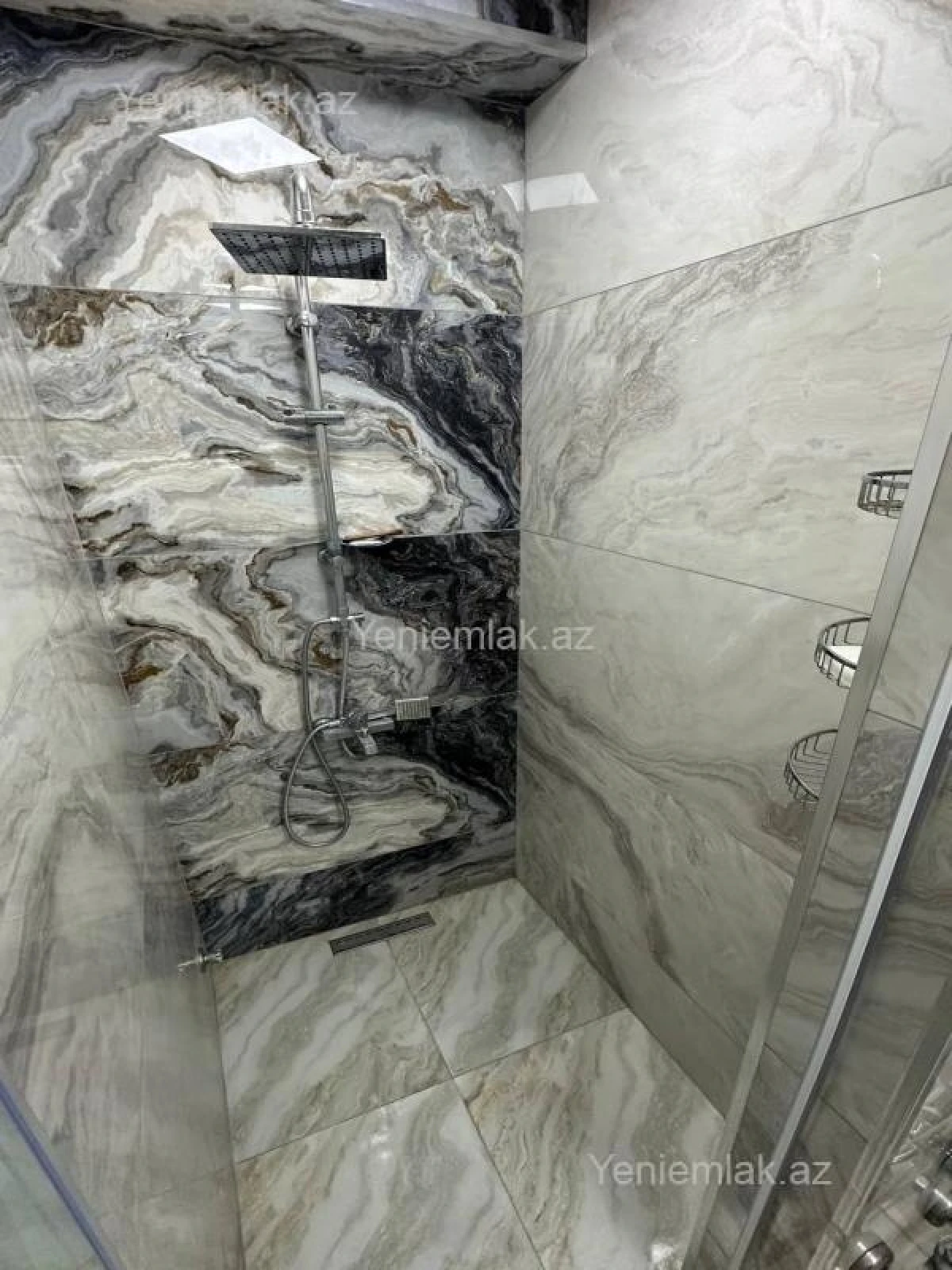 Satılır 2 otaqlı yeni tikili 95 m²