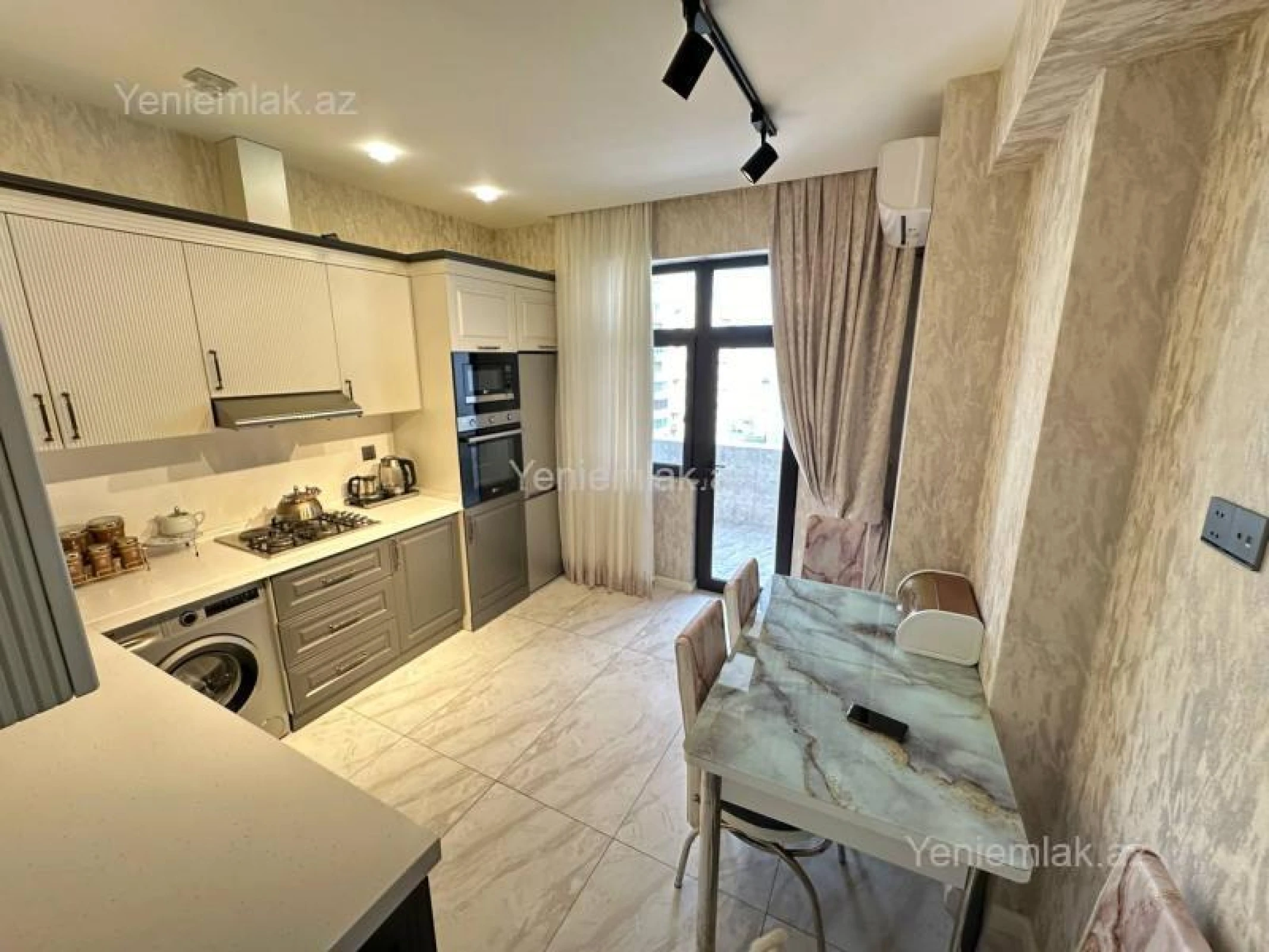 Satılır 2 otaqlı yeni tikili 95 m²
