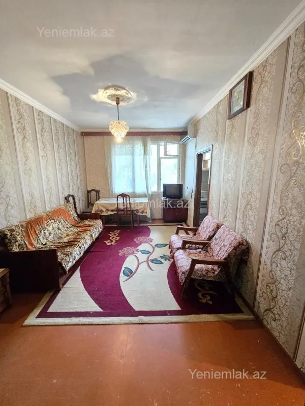 Satılır 2 otaqlı köhnə tikili 50 m²