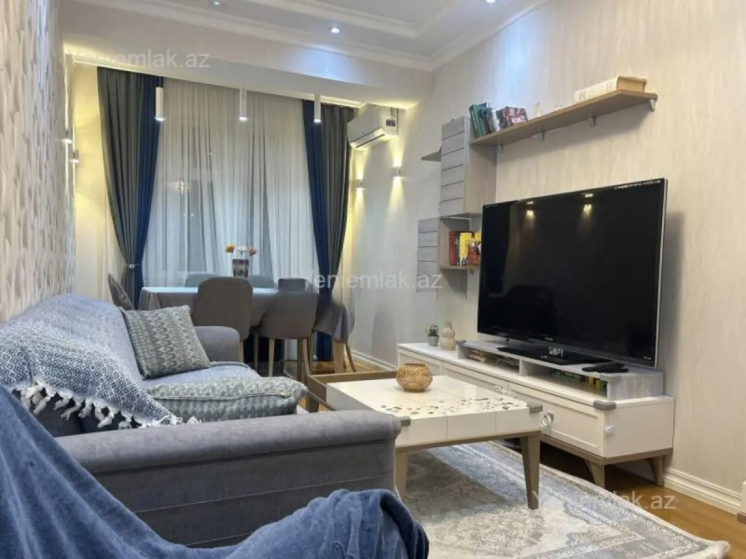 Satılır 2 otaqlı yeni tikili 76 m²