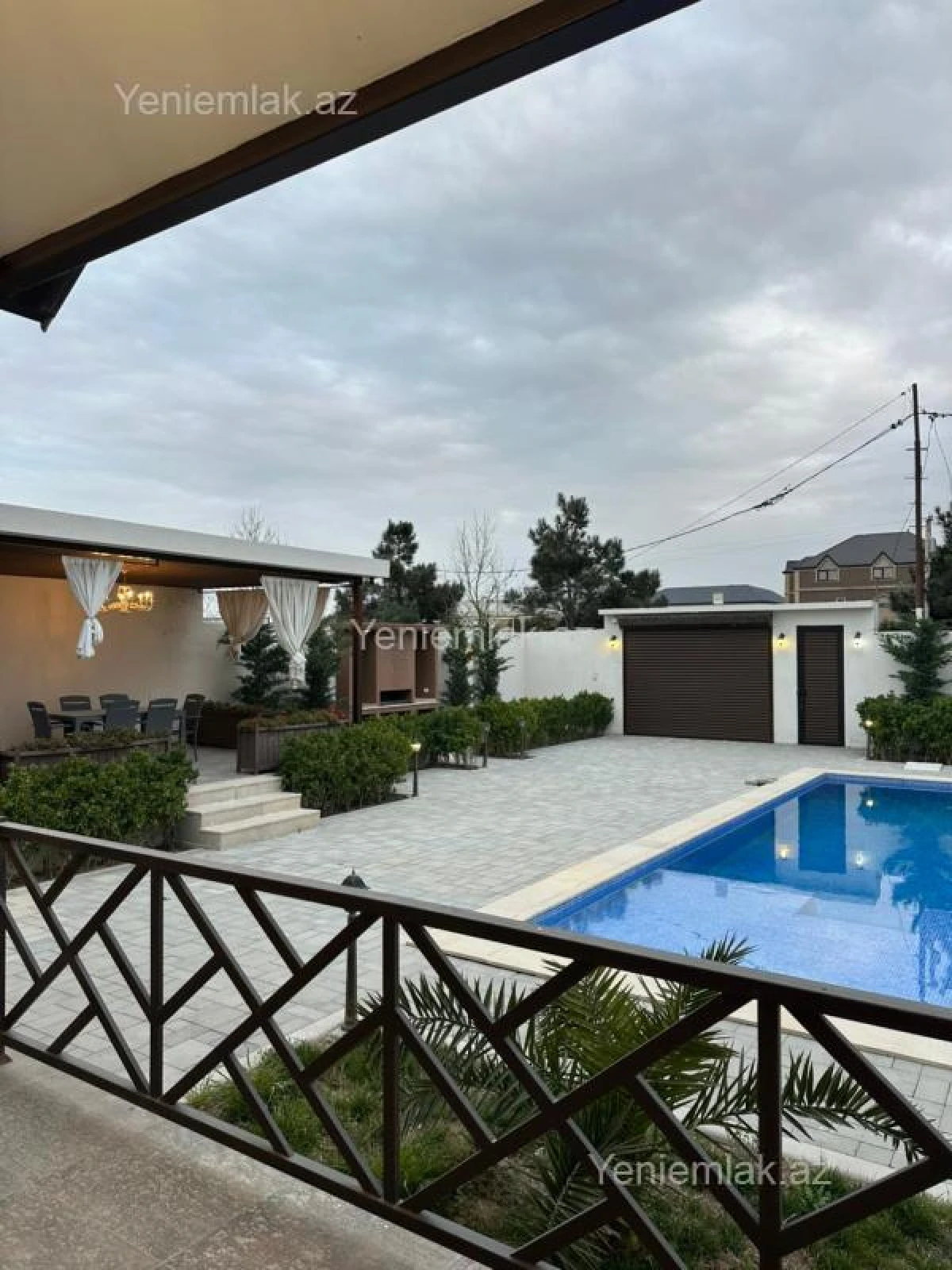 Satılır 4 otaqlı həyət evi 170 m²