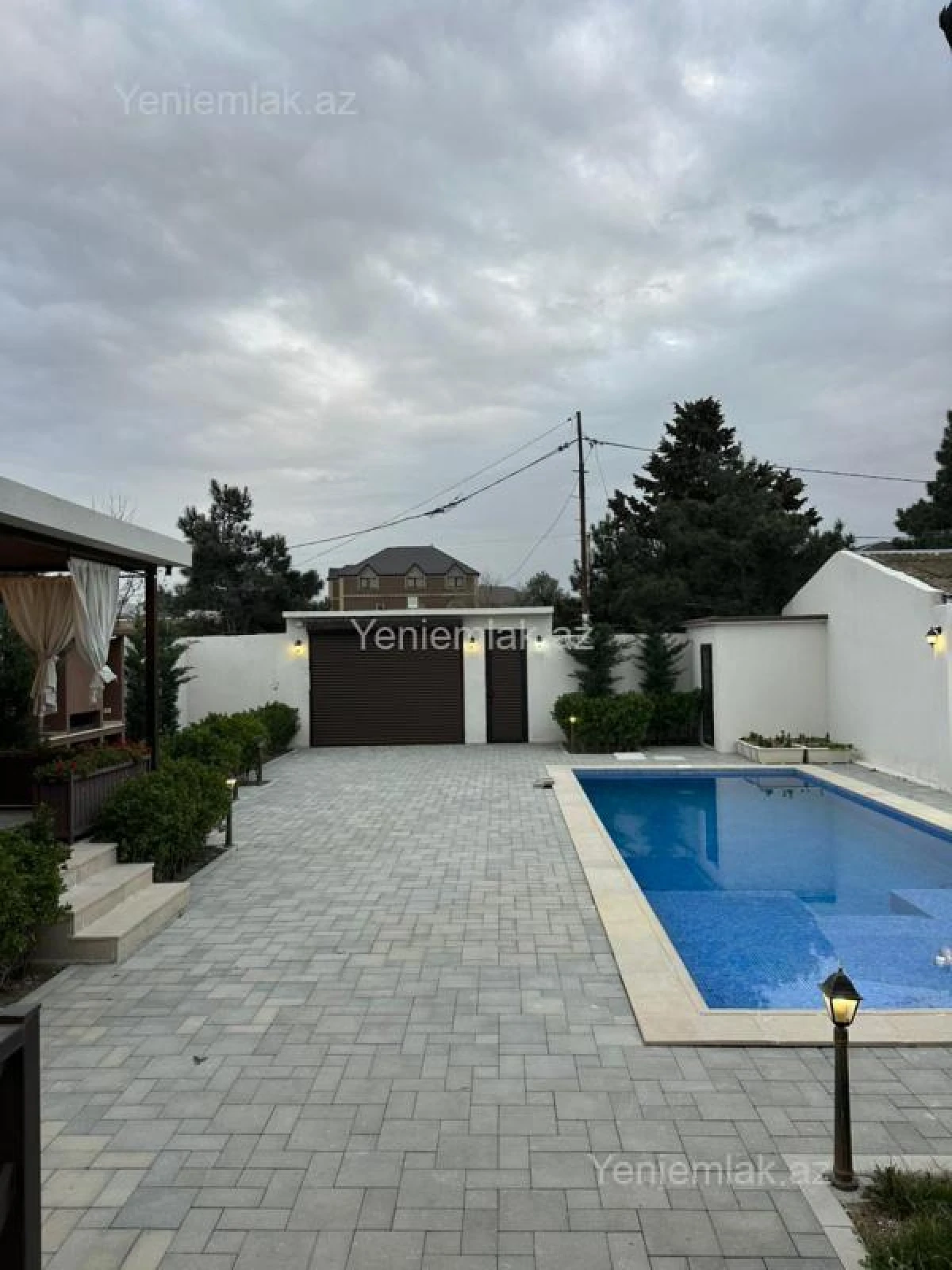 Satılır 4 otaqlı həyət evi 170 m²
