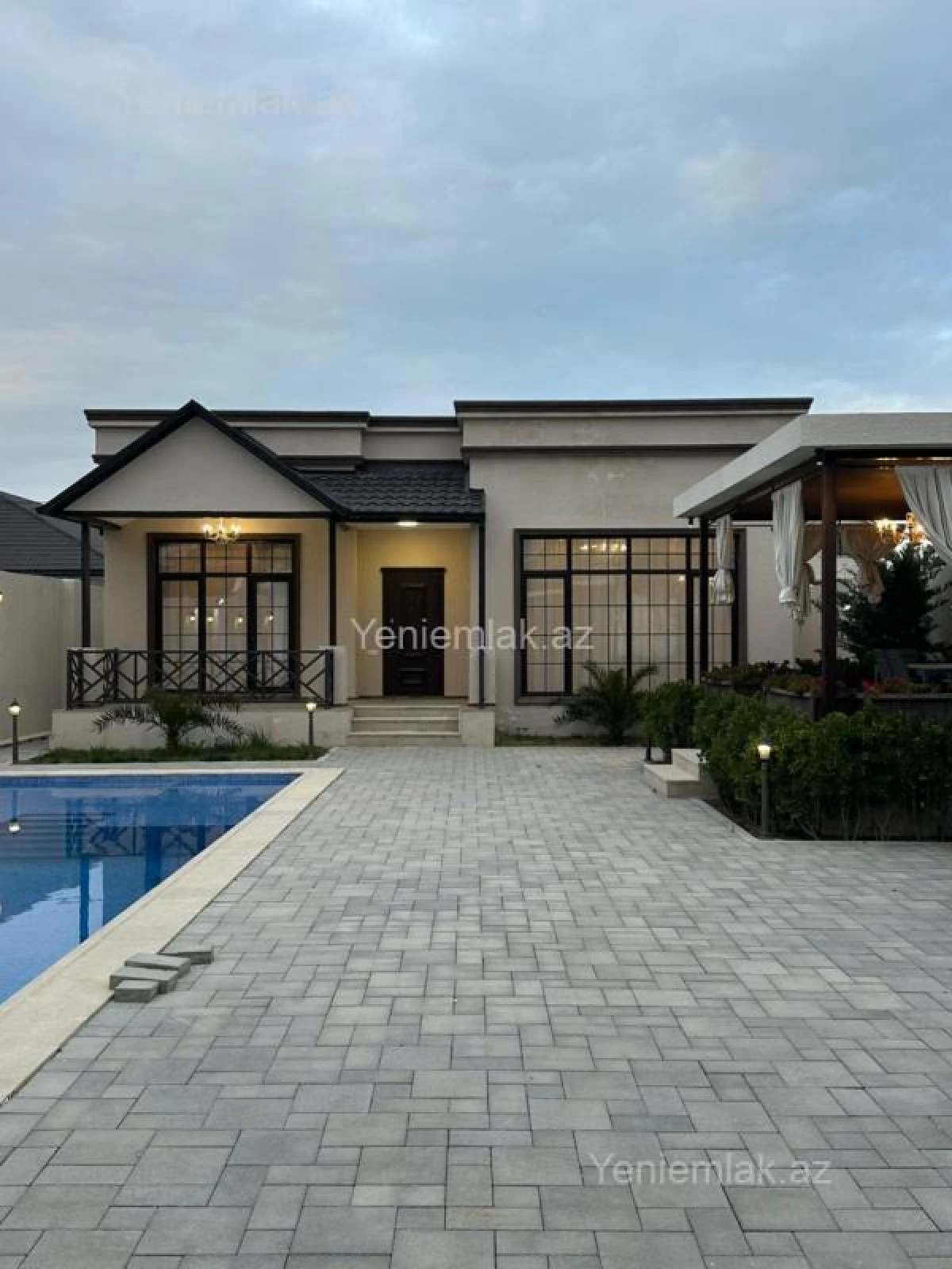 Satılır 4 otaqlı həyət evi 170 m²