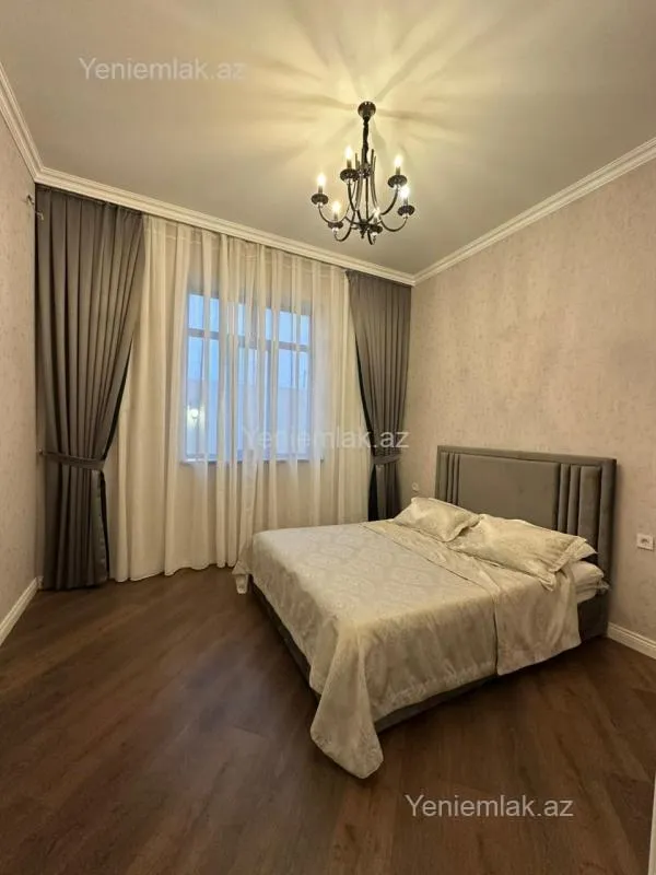 Satılır 4 otaqlı həyət evi 170 m²