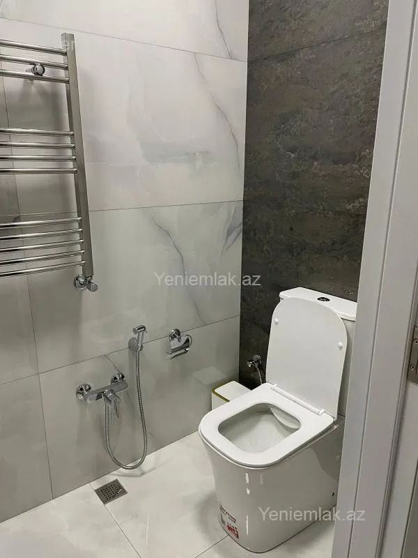 Satılır 3 otaqlı yeni tikili 137 m²