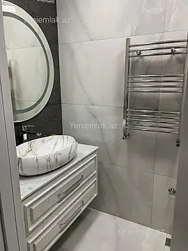 Satılır 3 otaqlı yeni tikili 137 m²