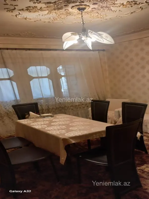 Satılır 2 otaqlı köhnə tikili 47 m²