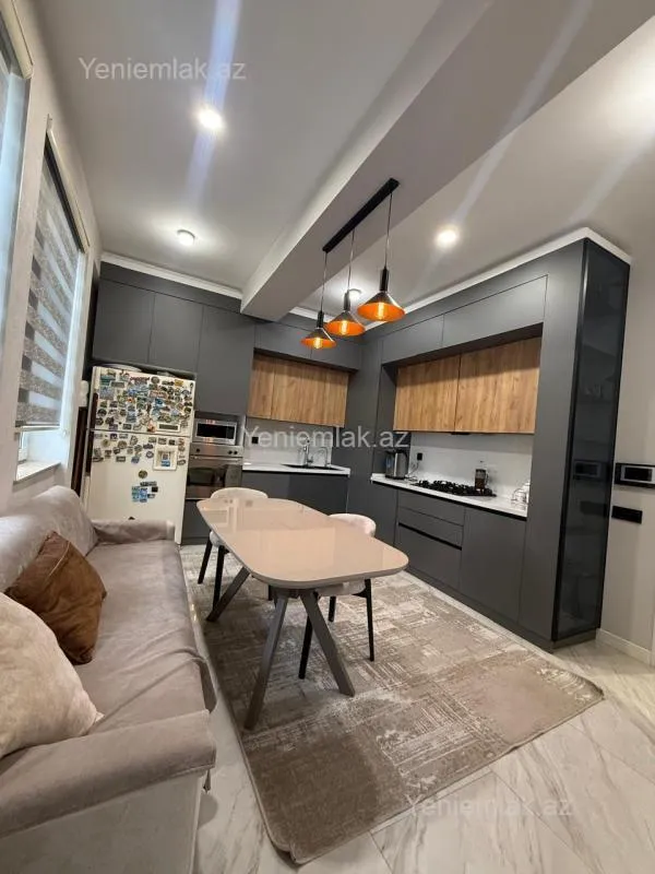 Satılır 3 otaqlı yeni tikili 137.5 m²
