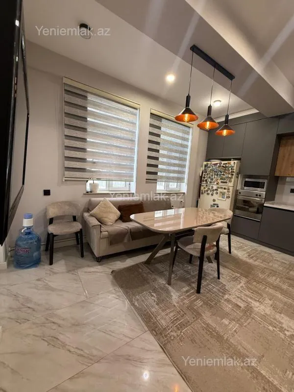 Satılır 3 otaqlı yeni tikili 137.5 m²