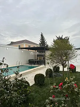 Satılır 4 otaqlı həyət evi 140 m²