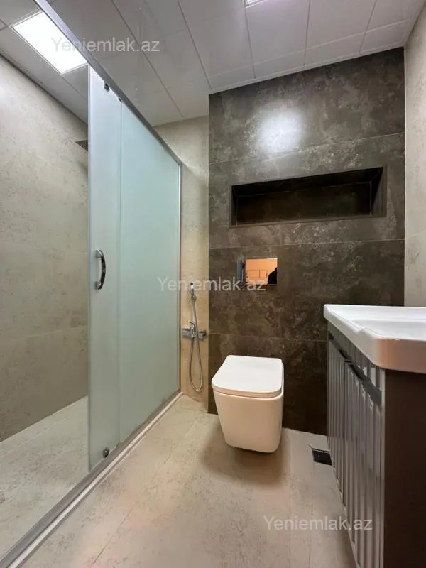 Satılır 4 otaqlı həyət evi 140 m²