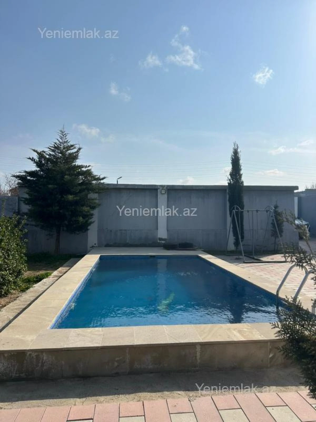 Satılır 5 otaqlı həyət evi 200 m²