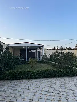 Satılır 4 otaqlı həyət evi 200 m²
