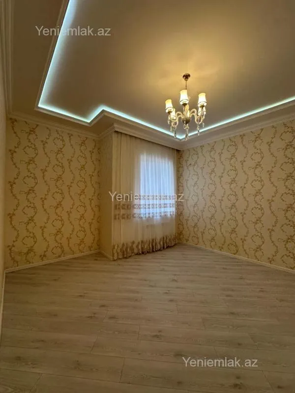 Satılır 4 otaqlı həyət evi 200 m²