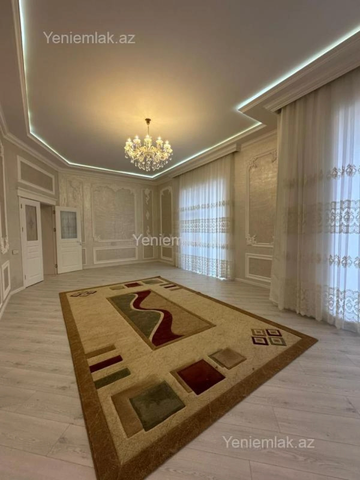 Satılır 4 otaqlı həyət evi 200 m²