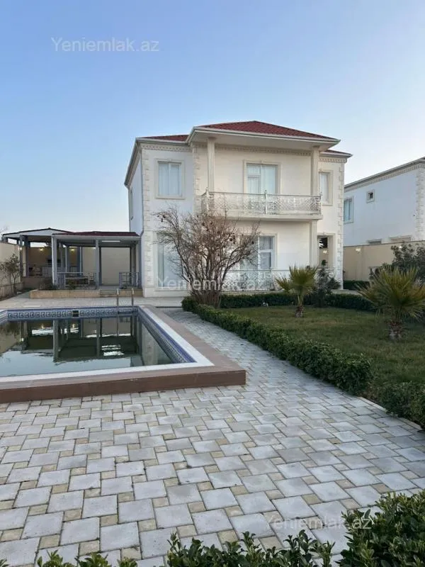 Satılır 4 otaqlı həyət evi 200 m²