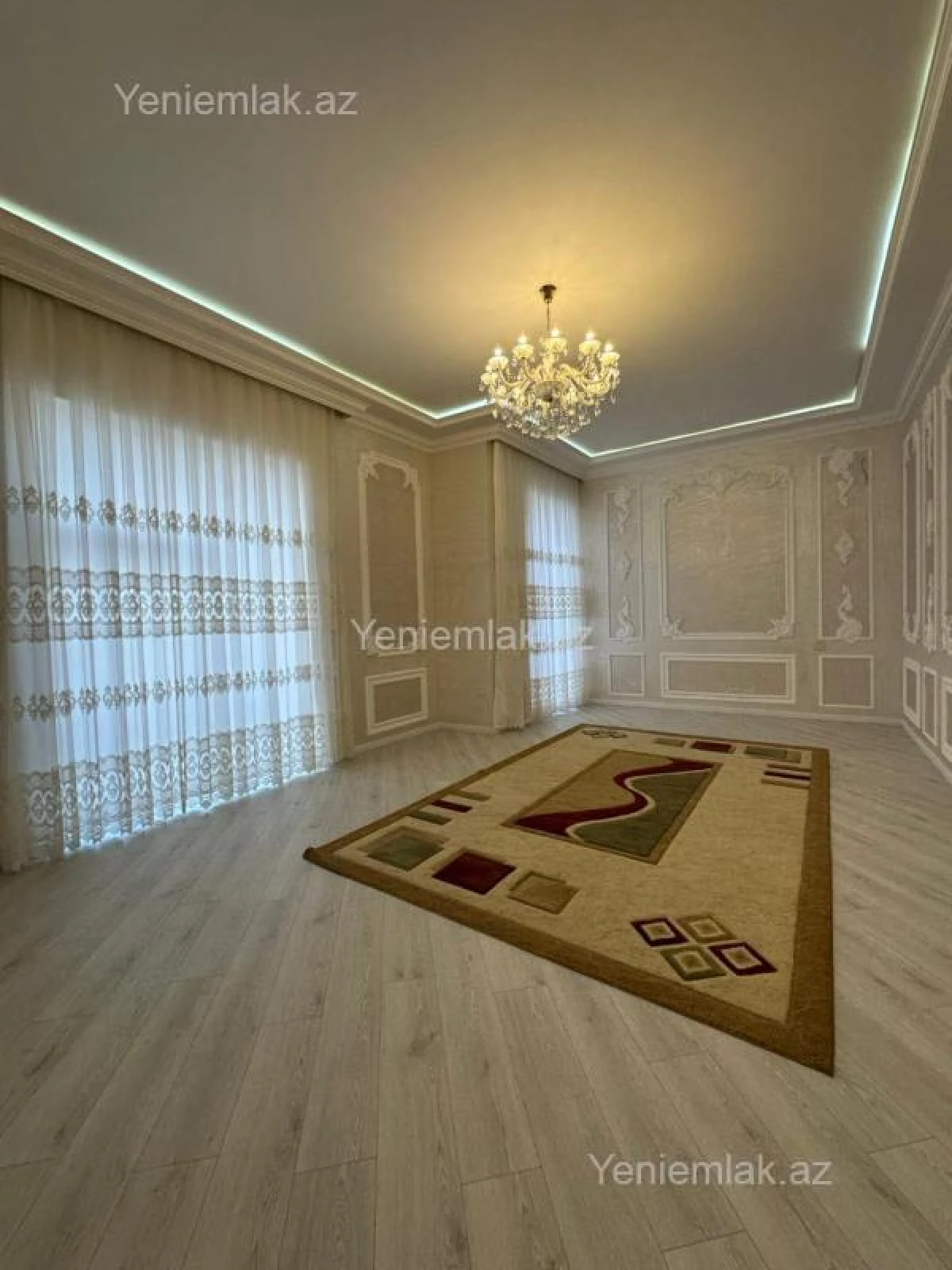 Satılır 4 otaqlı həyət evi 200 m²