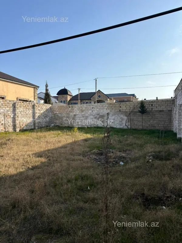 Satılır 5 otaqlı həyət evi 180 m²