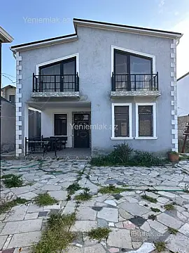 Satılır 5 otaqlı həyət evi 180 m²