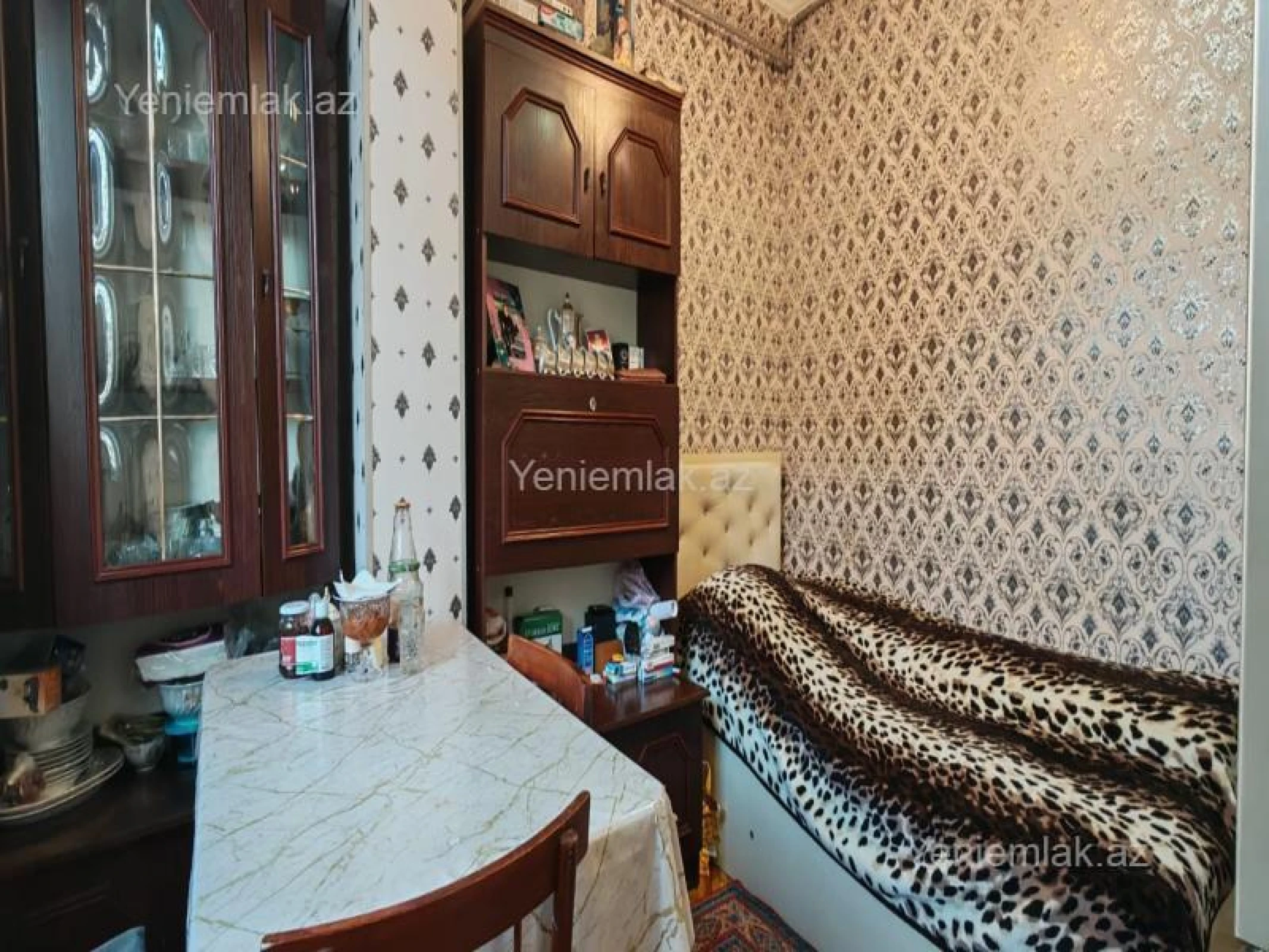 Satılır 3 otaqlı köhnə tikili 60 m²