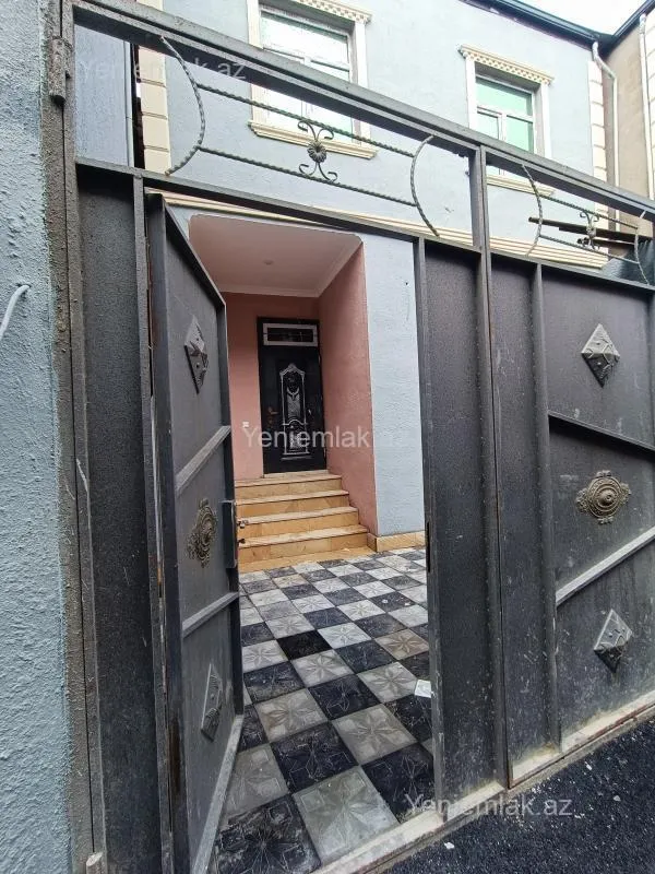 Satılır 4 otaqlı həyət evi 121 m²
