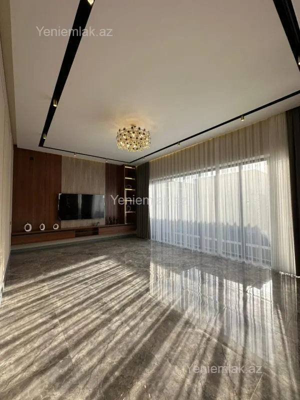 Satılır 4 otaqlı həyət evi 160 m²