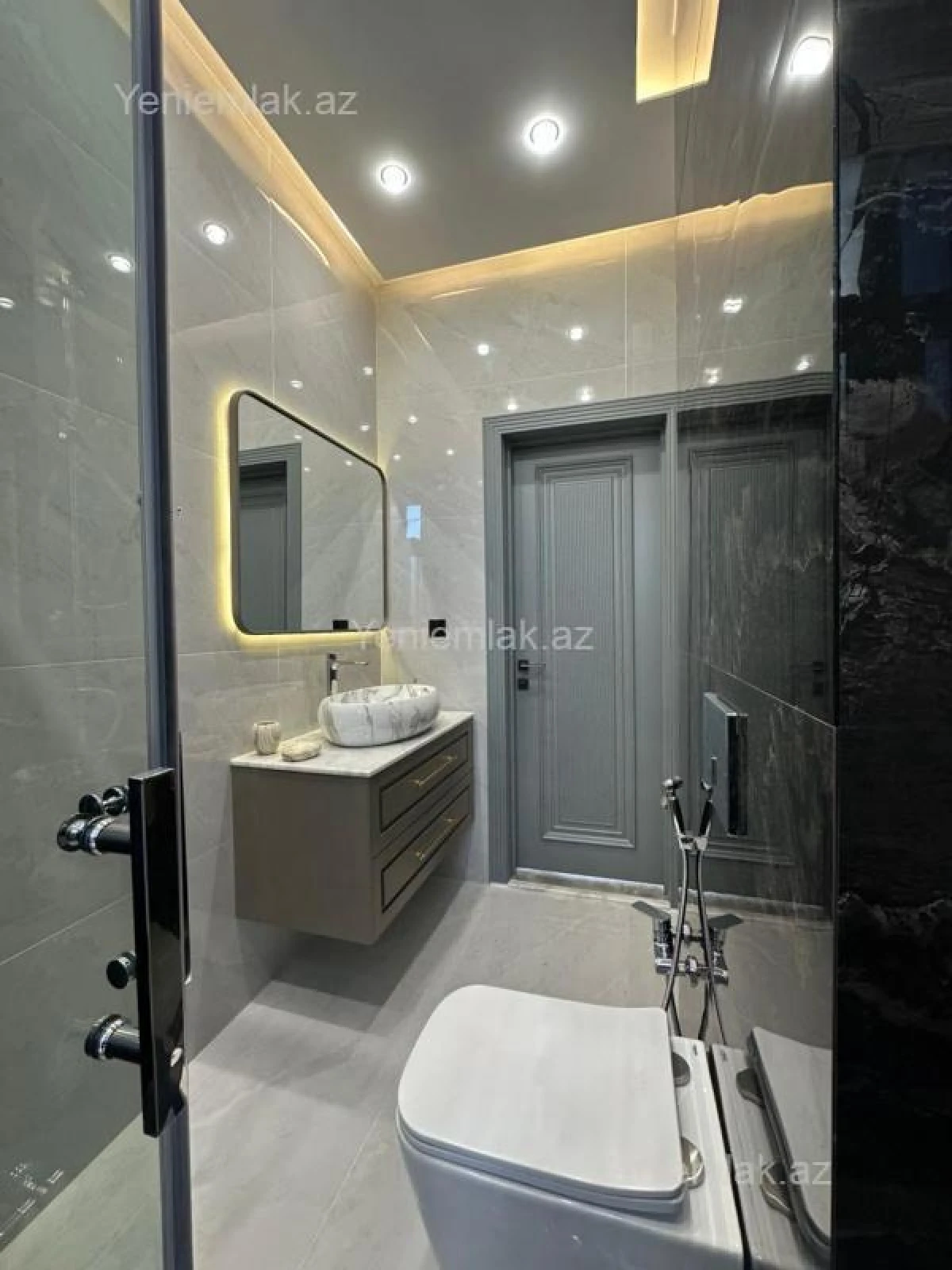 Satılır 4 otaqlı həyət evi 160 m²