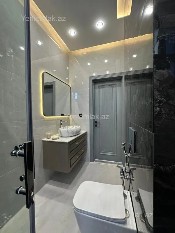 Satılır 4 otaqlı həyət evi 160 m²