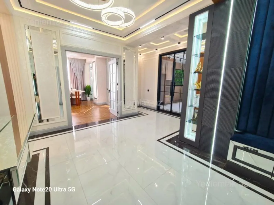 Satılır 4 otaqlı yeni tikili 186 m²