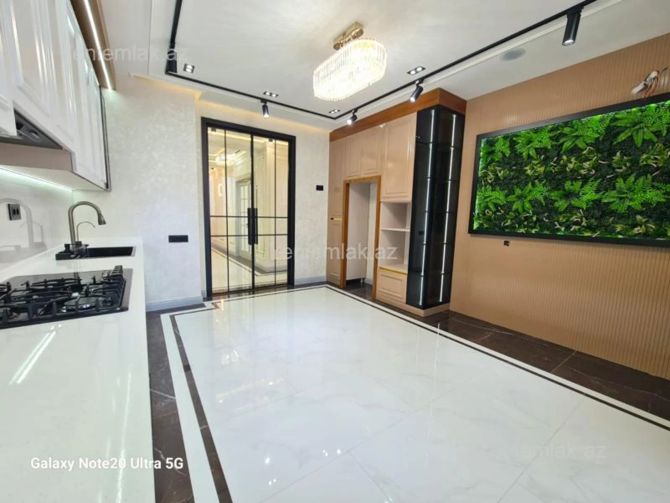 Satılır 4 otaqlı yeni tikili 186 m²