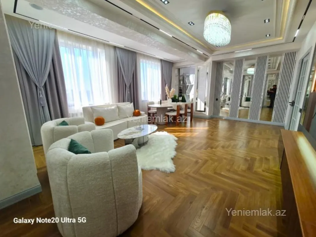 Satılır 4 otaqlı yeni tikili 186 m²