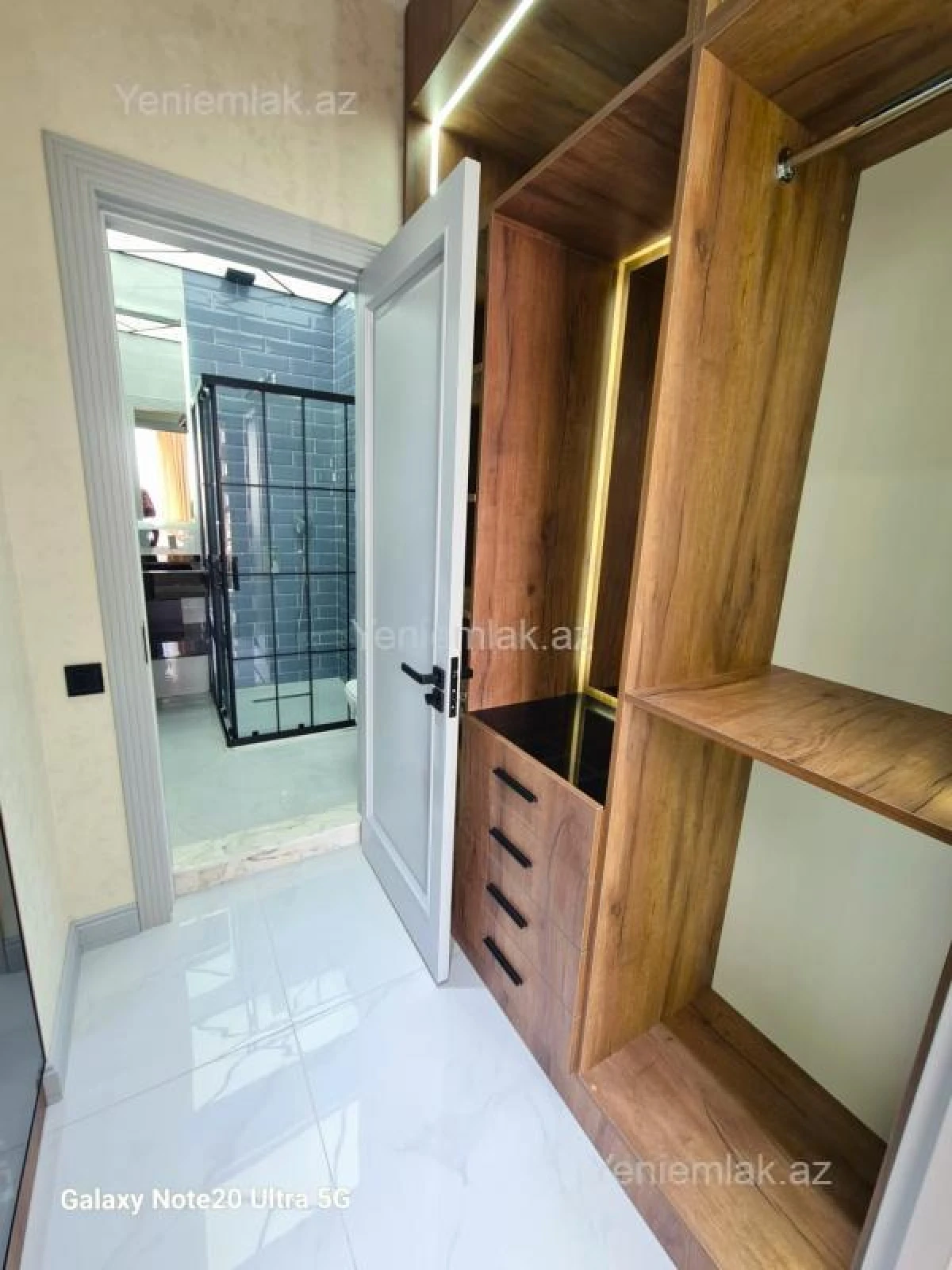 Satılır 4 otaqlı yeni tikili 186 m²